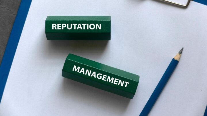 Comprendre l’e-réputation : Définition, enjeux et stratégies de gestion