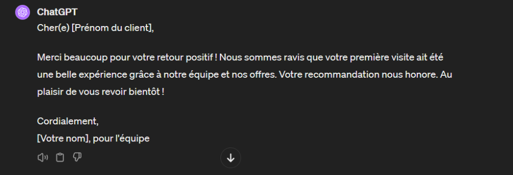 Réponse positive générée par ChatGPT, une IA générative, en réponse à un avis client positif.